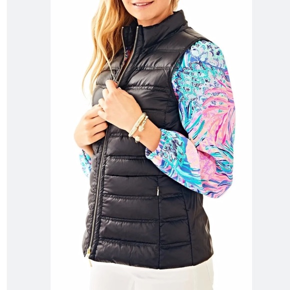 Lilly Pulitzer Elena Puffer Vest Black Printed Lining - Picture 1 of 6